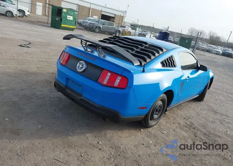 2011 Ford Mustang V6 Premium from USA, damaged, VIN 1ZVBP8AM7B5131031